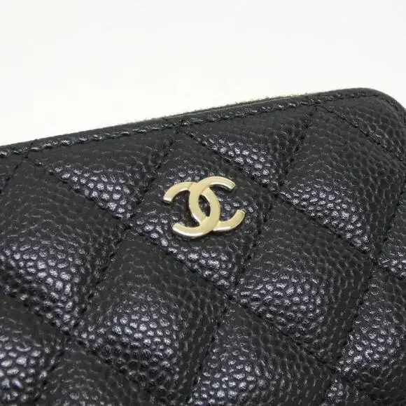 CHANEL Black Wallet - Picture 4 of 6
